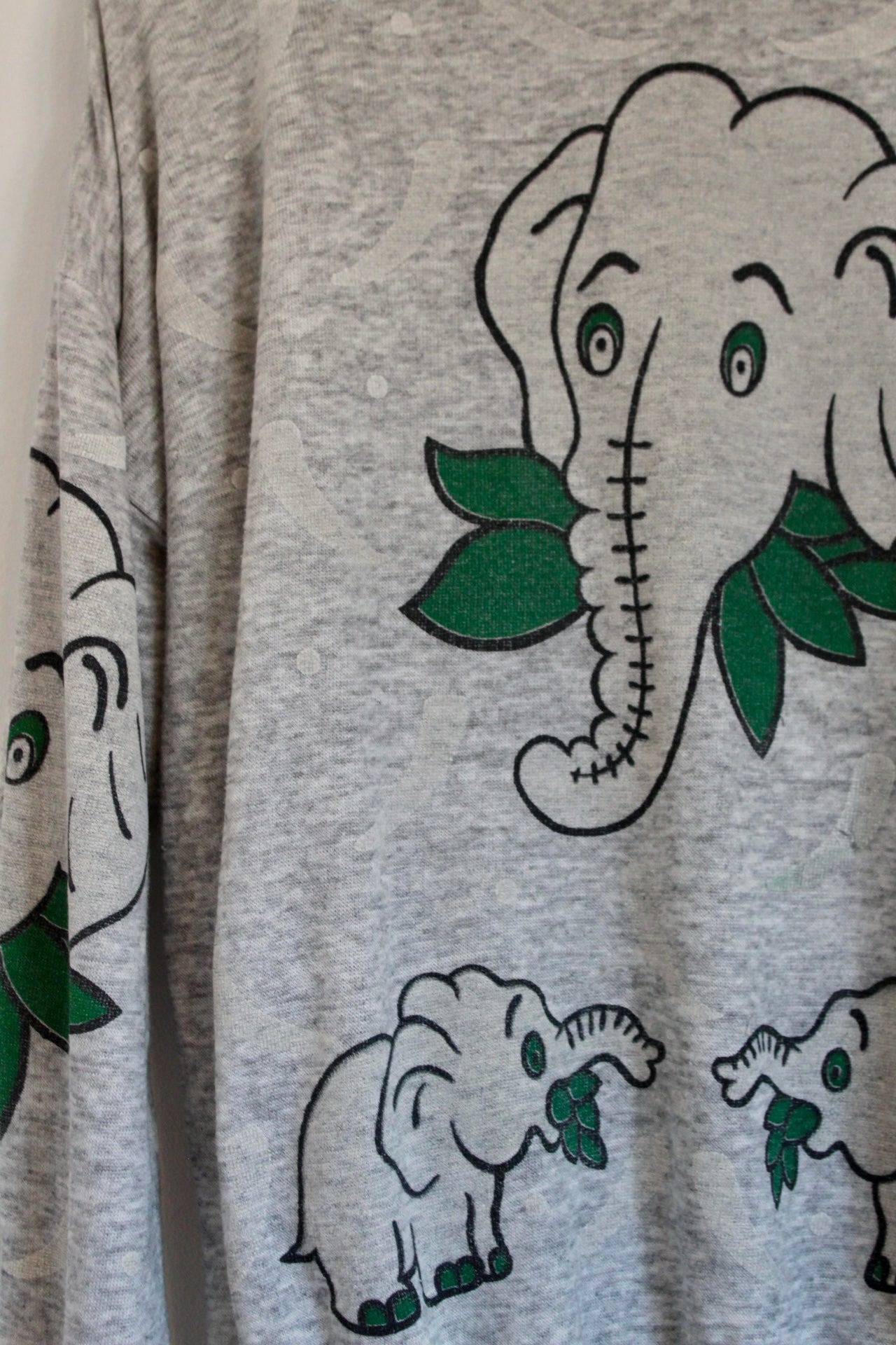 90s Elephant Sweatshirt