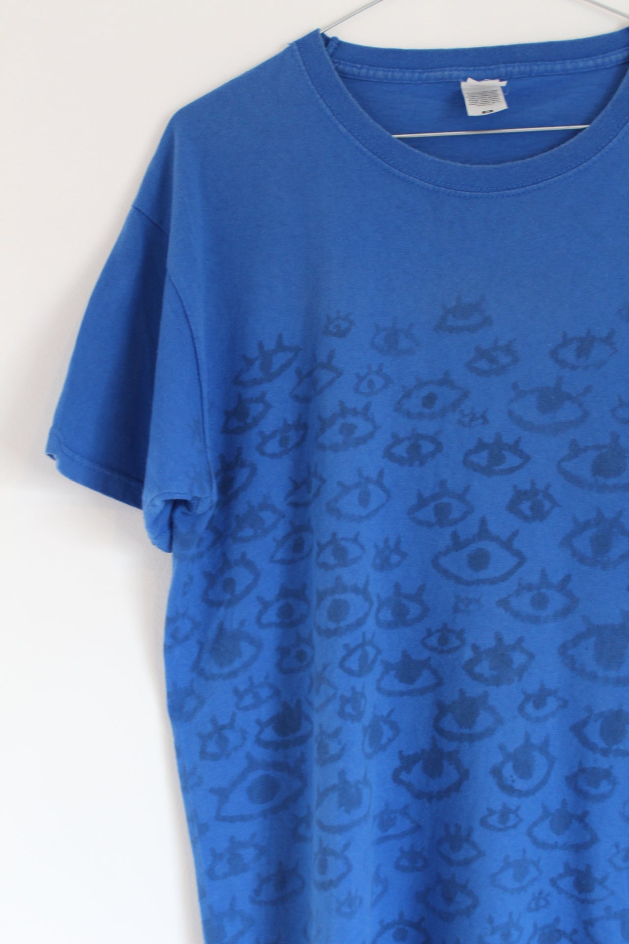 Crowded Eyes Tee 00s
