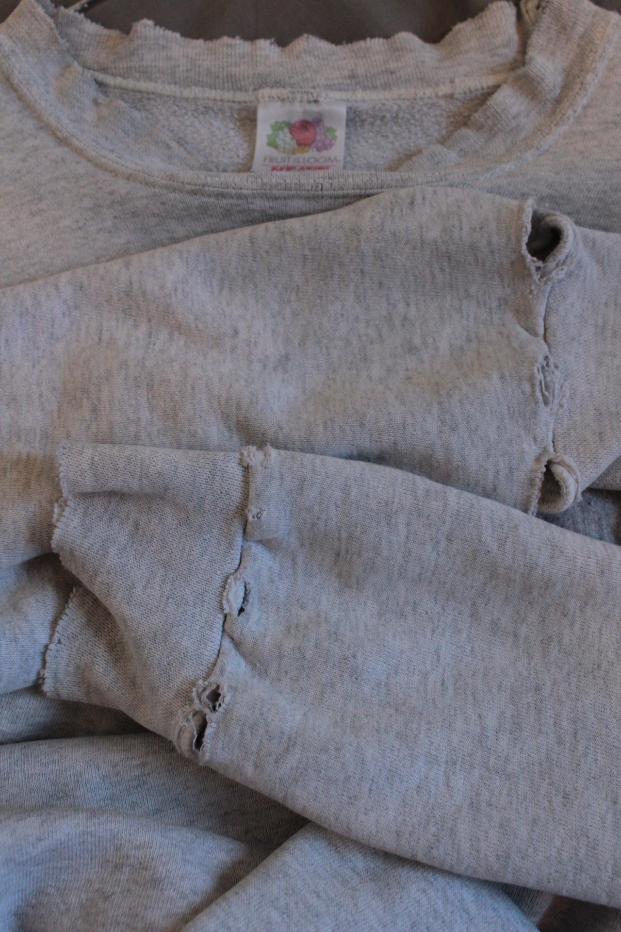 00s Sweatshirt with chest pocket