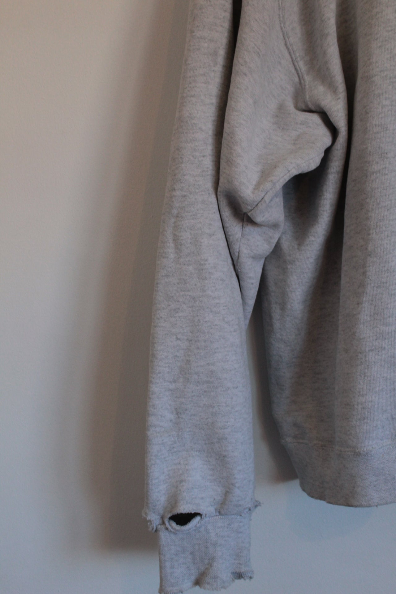 00s Sweatshirt with chest pocket