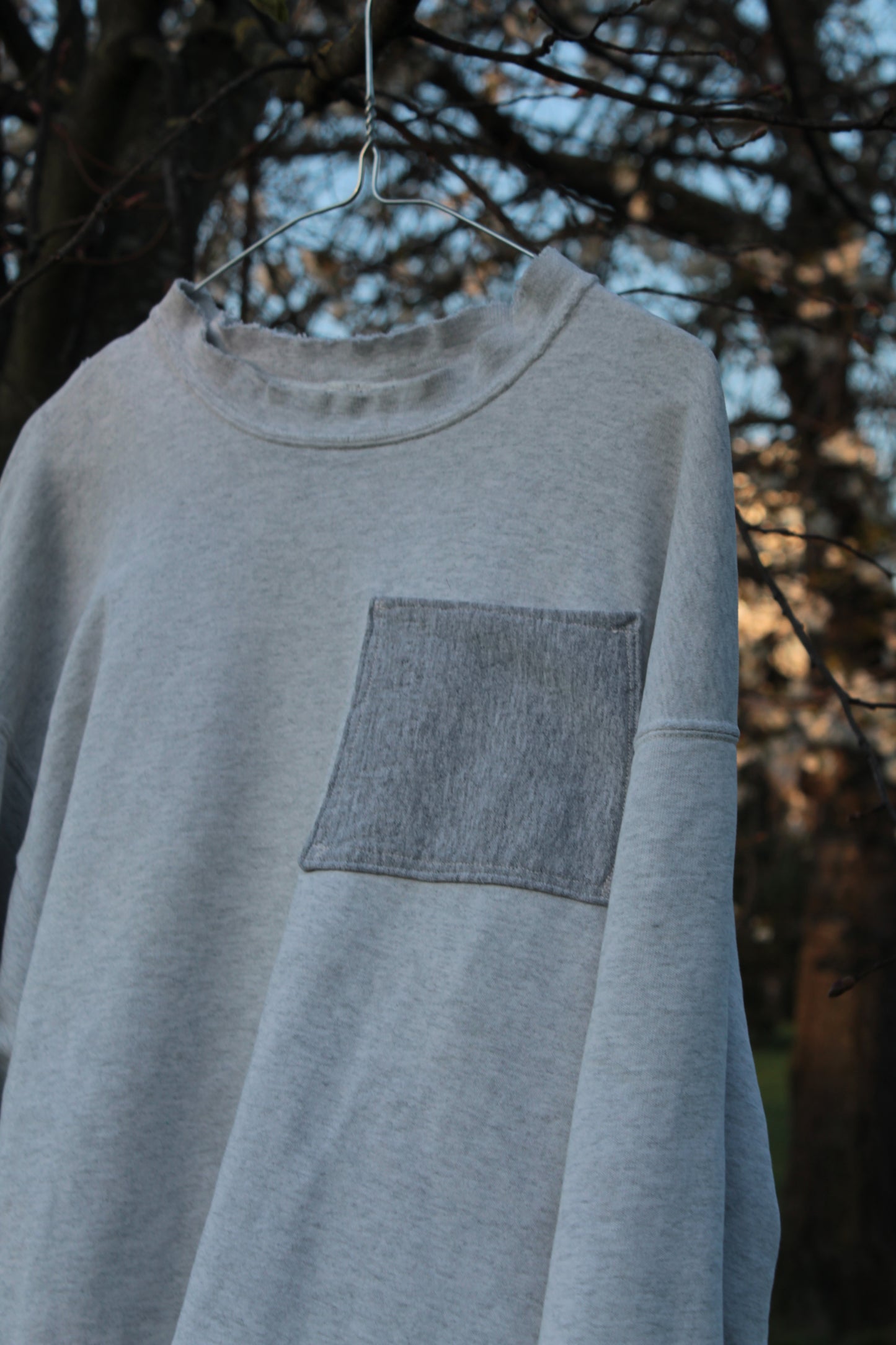 00s Sweatshirt with chest pocket